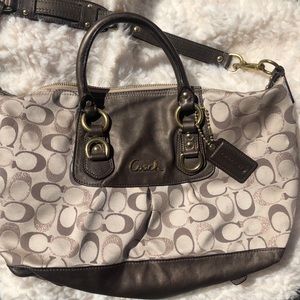 ‼️⬇️C O A C H 👜 ‼️